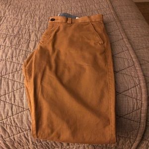 Gap khakis; 33 x 30 Slim fit with GapFlex